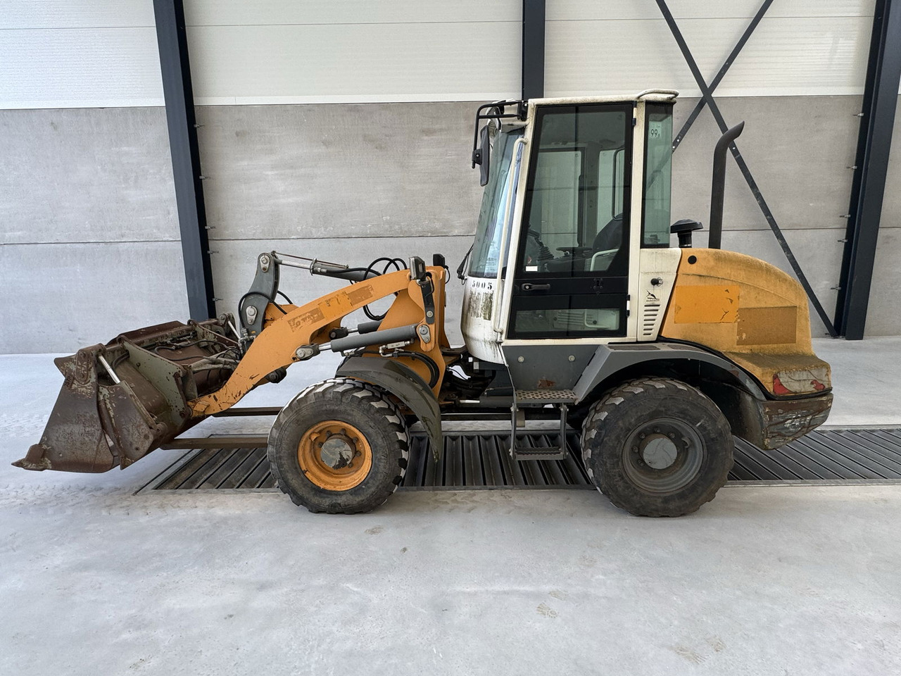 Liebherr L 506 - Chargeuse sur pneus: photos 5 Liebherr L 506 - Chargeuse sur pneus: photos 5