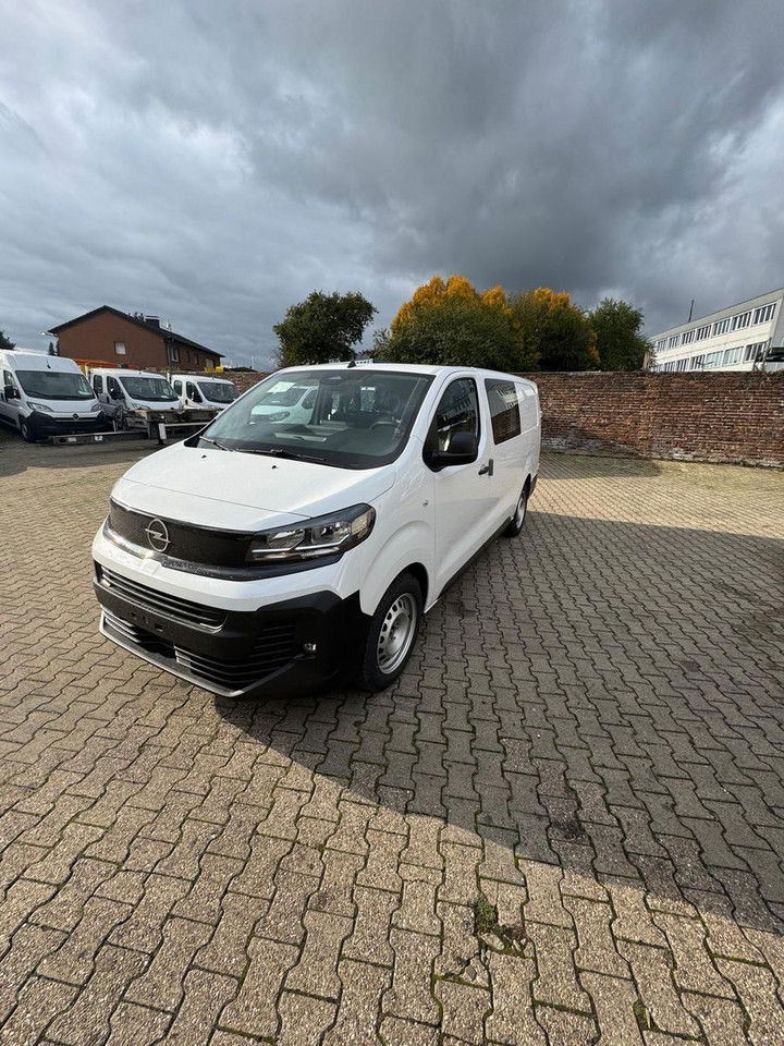 Fourgon utilitaire neuf Opel Vivaro Flexspace: photos 8 Fourgon utilitaire neuf Opel Vivaro Flexspace: photos 8