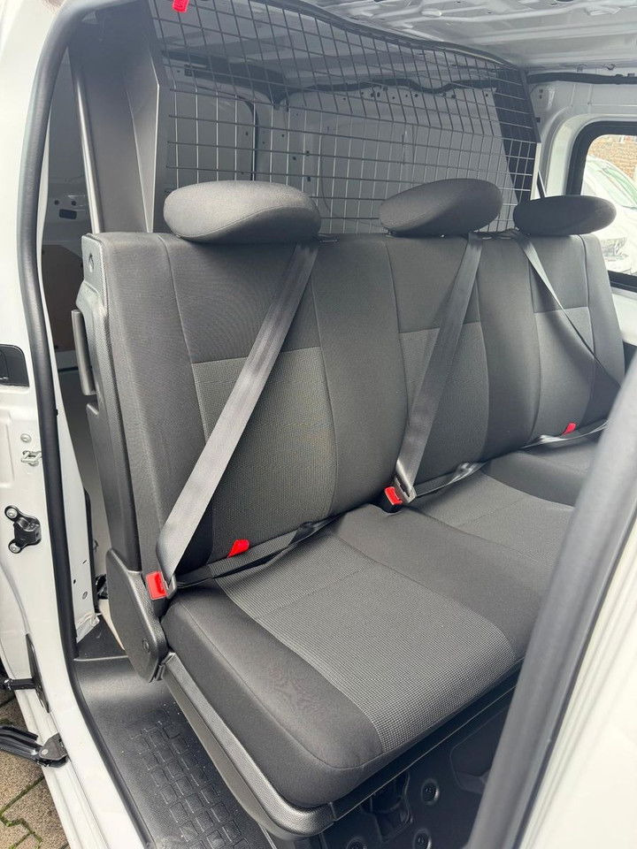 Fourgon utilitaire neuf Opel Vivaro Flexspace: photos 11 Fourgon utilitaire neuf Opel Vivaro Flexspace: photos 11