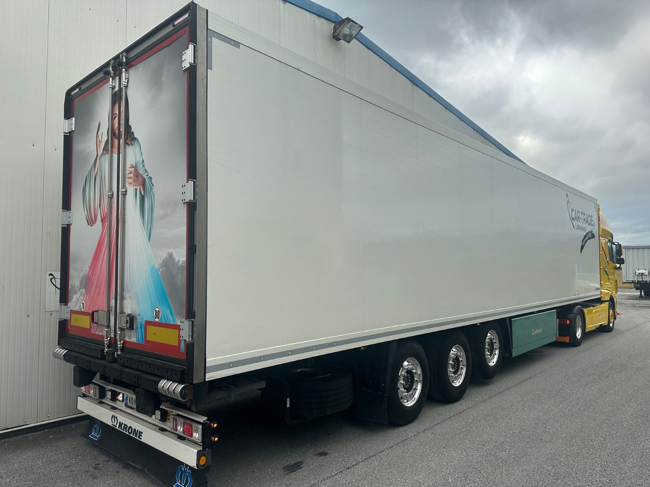 Krone SDR 27 Vector 1550 Doppelstock/Blumenbreit - Semi-remorque fourgon: photos 3 Krone SDR 27 Vector 1550 Doppelstock/Blumenbreit - Semi-remorque fourgon: photos 3