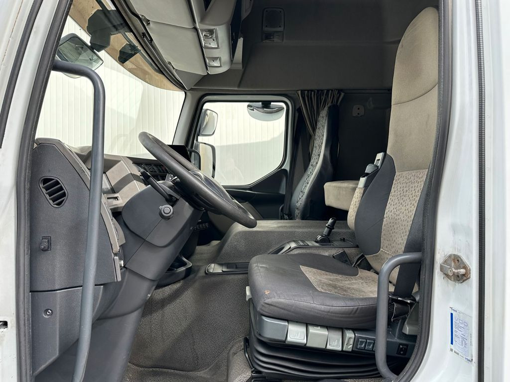 Renault Premium 380.18 EEV Supra/LBW Renault Premium 380.18 EEV Supra/LBW - Camion frigorifique: photos 5 Renault Premium 380.18 EEV Supra/LBW Renault Premium 380.18 EEV Supra/LBW - Camion frigorifique: photos 5