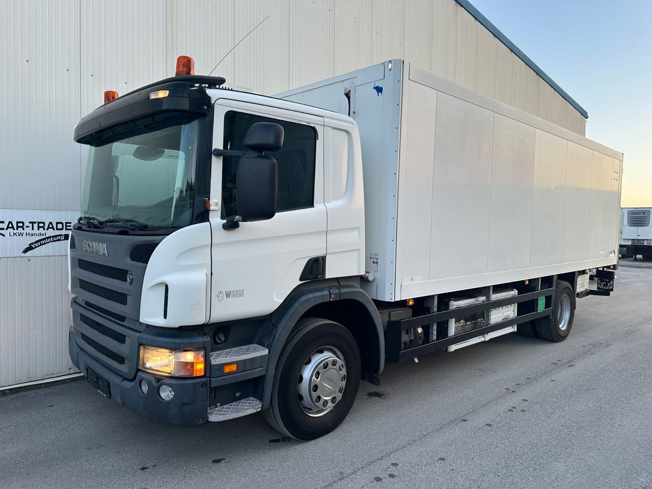 Scania P230 Schmitz Supra850 LBW - Camion frigorifique: photos 1 Scania P230 Schmitz Supra850 LBW - Camion frigorifique: photos 1