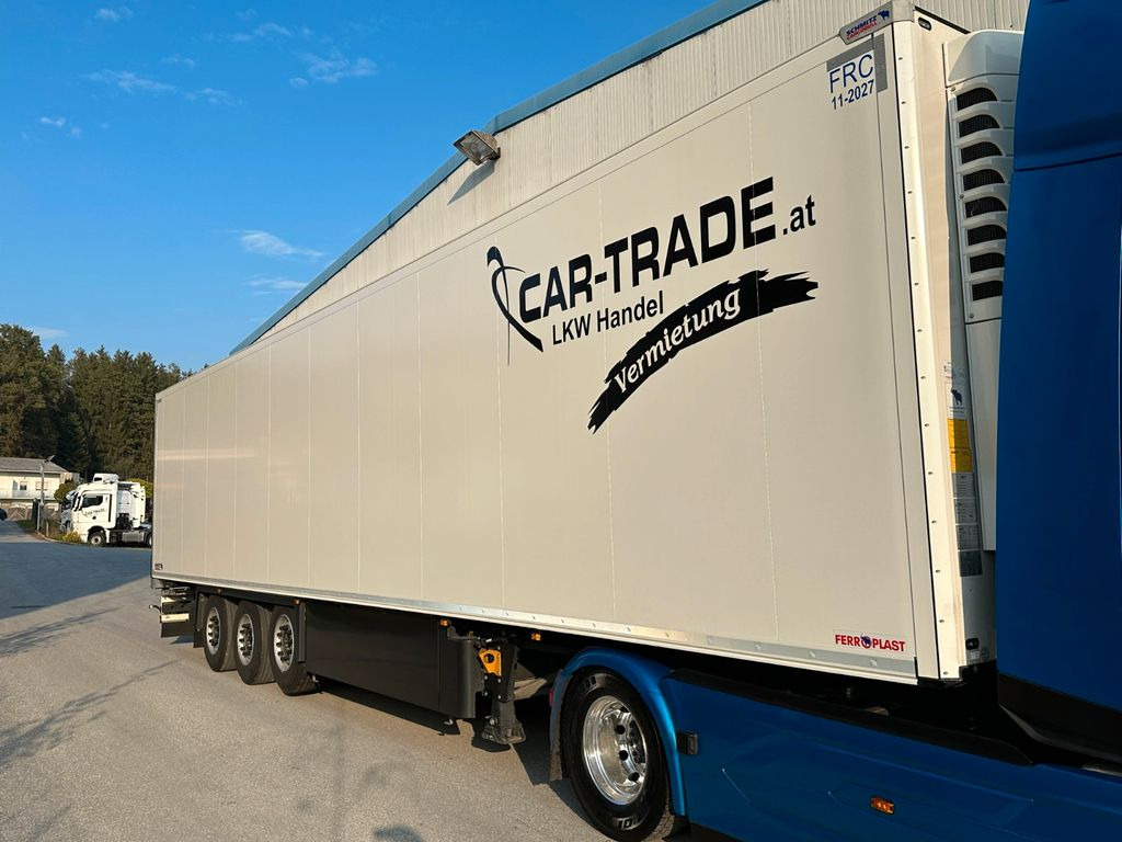 Schmitz Cargobull SKO 24 Cool V7 Pharma DoppelStock Trennwand - Semi-remorque frigorifique: photos 2 Schmitz Cargobull SKO 24 Cool V7 Pharma DoppelStock Trennwand - Semi-remorque frigorifique: photos 2