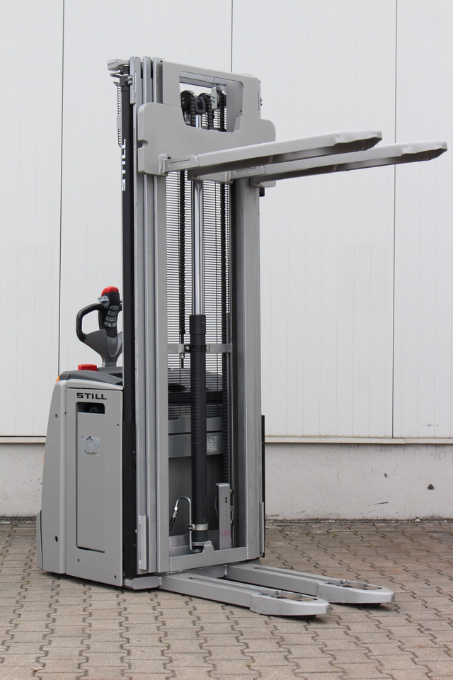 STILL EXV16i - Triplex 5,5 - Initialhub - Gerbeur: photos 4 STILL EXV16i - Triplex 5,5 - Initialhub - Gerbeur: photos 4