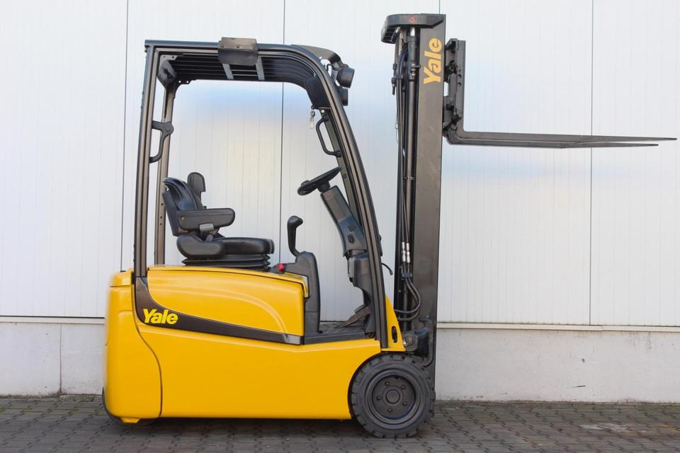 Chariot élévateur électrique YALE ERP18VT Triplex 5,2m 1800kg: photos 6
