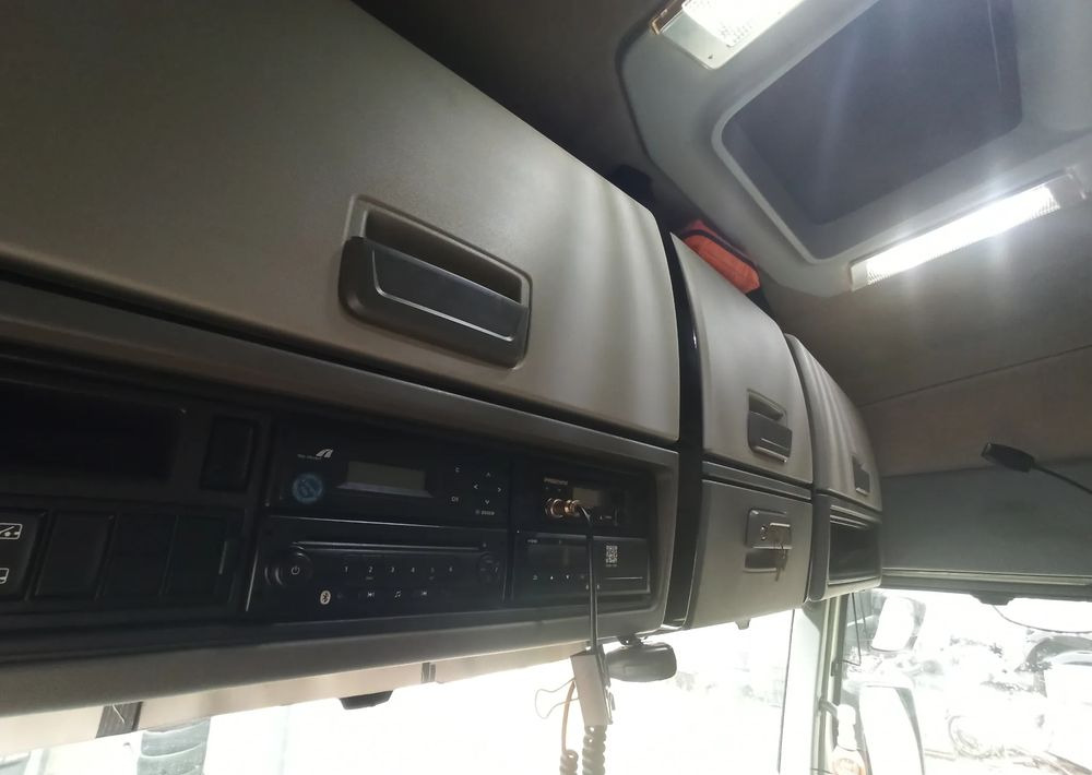 Renault T - Tracteur routier: photos 5 Renault T - Tracteur routier: photos 5