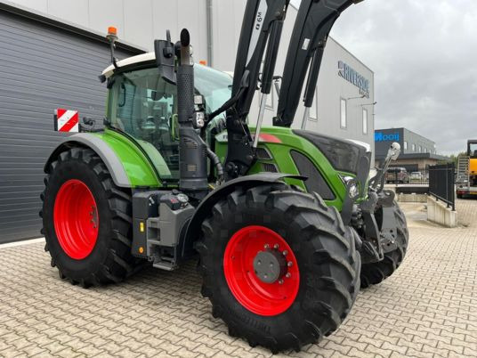 Fendt 720 S4 PROFI PLUS - Tracteur agricole: photos 2 Fendt 720 S4 PROFI PLUS - Tracteur agricole: photos 2