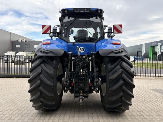 NEW HOLLAND New Holland T8.350 PLMi Genesis - Tracteur agricole: photos 4 NEW HOLLAND New Holland T8.350 PLMi Genesis - Tracteur agricole: photos 4