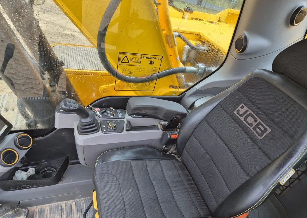 Crédit-bail de  JCB 220XLC JCB 220XLC: photos 11