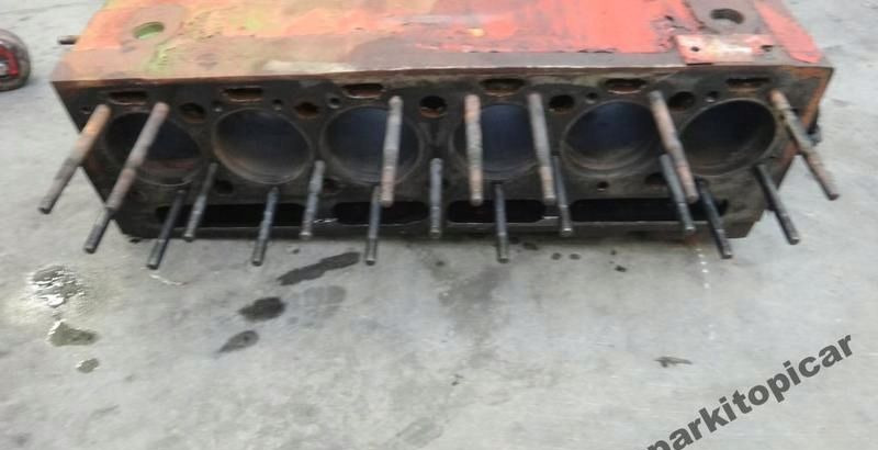 SILNIK PERKINS 6 CYLI KRATER BLOK DÓŁ SILNIKA - Moteur pour Camion: photos 3 SILNIK PERKINS 6 CYLI KRATER BLOK DÓŁ SILNIKA - Moteur pour Camion: photos 3