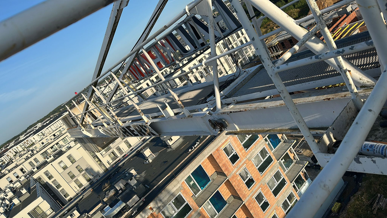 Liebherr 130 EC-B6 FR.Tronic - Grue à tour: photos 2 Liebherr 130 EC-B6 FR.Tronic - Grue à tour: photos 2