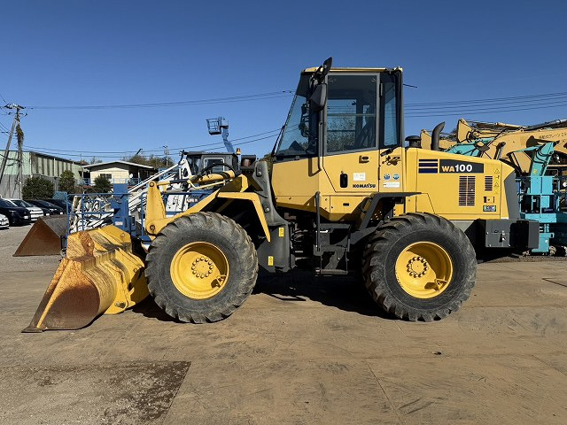 KOMATSU WA100-6 - Chargeuse sur pneus: photos 2 KOMATSU WA100-6 - Chargeuse sur pneus: photos 2