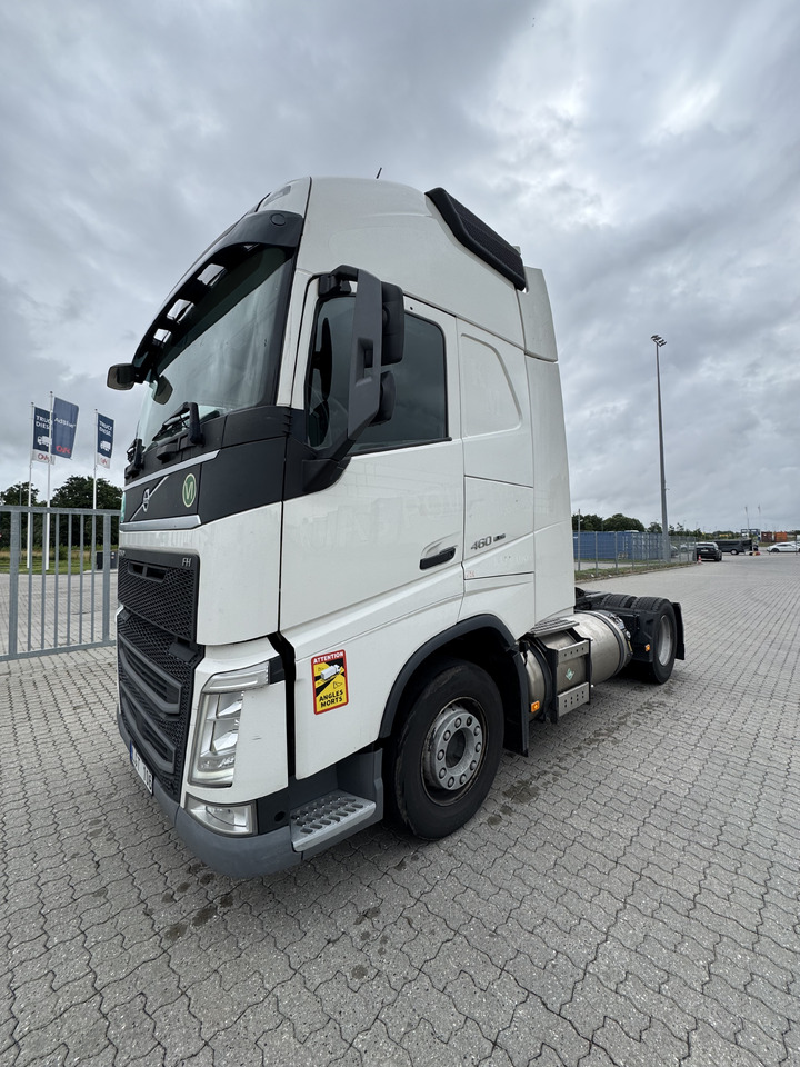 VOLVO DIESEL/LNG - Tracteur routier: photos 4 VOLVO DIESEL/LNG - Tracteur routier: photos 4