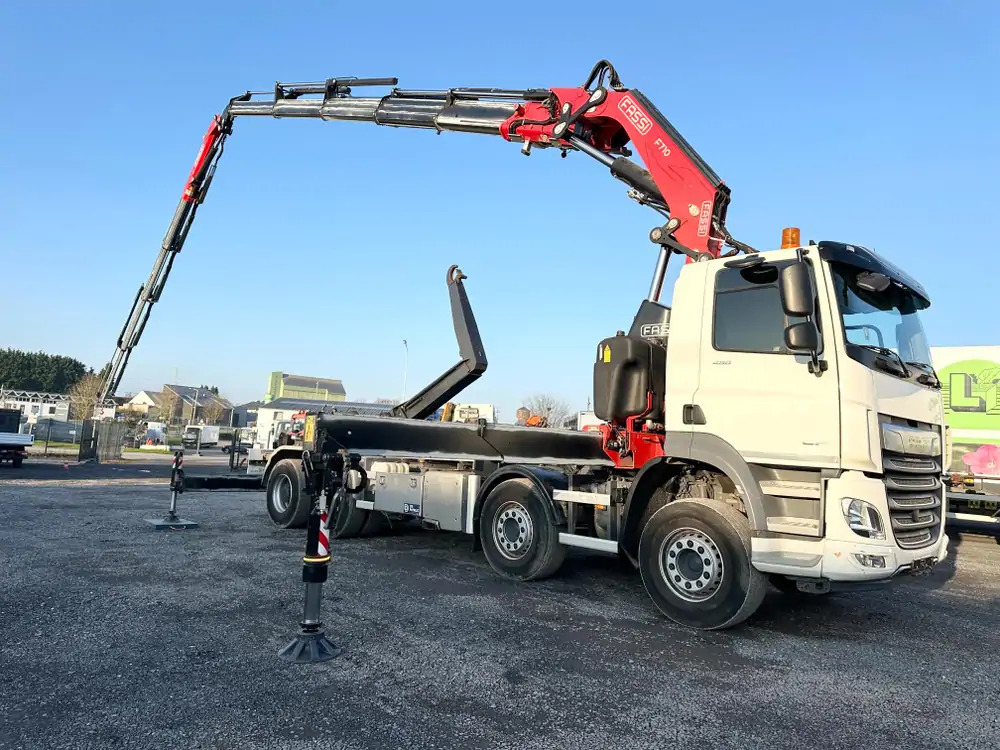 DAF CF 480 FAD *71 TM CRANE*175 working hours*Fly-Jib*Hook lift TAM - Camion ampliroll, Camion grue: photos 2 DAF CF 480 FAD *71 TM CRANE*175 working hours*Fly-Jib*Hook lift TAM - Camion ampliroll, Camion grue: photos 2