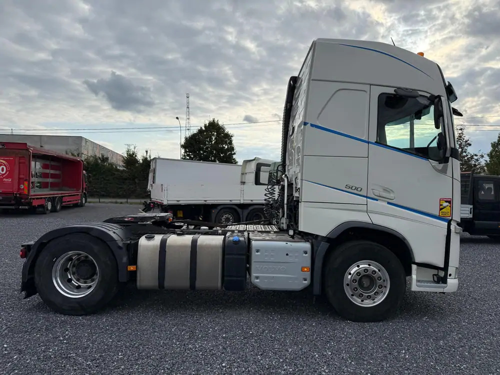 Volvo FH 500 Globetrotter Jantes alcoa*Hydraulique*Euro6 - Tracteur routier: photos 3 Volvo FH 500 Globetrotter Jantes alcoa*Hydraulique*Euro6 - Tracteur routier: photos 3