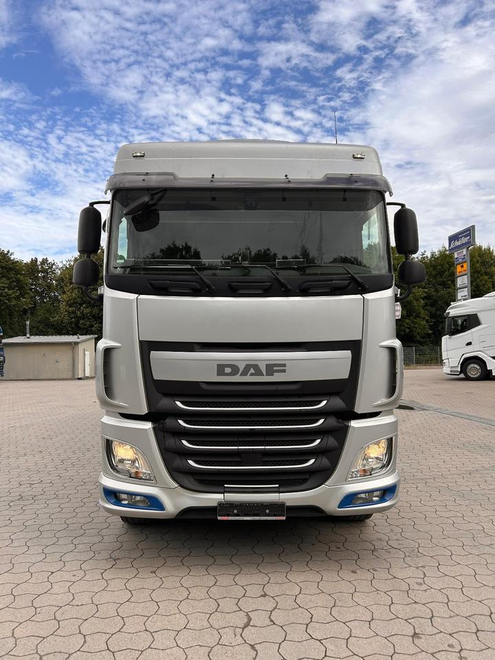 DAF DAF XF 460 FAN + MKG + 10mtr 2to + Lenkachse + EURO 6 - Camion plateau, Camion grue: photos 2 DAF DAF XF 460 FAN + MKG + 10mtr 2to + Lenkachse + EURO 6 - Camion plateau, Camion grue: photos 2