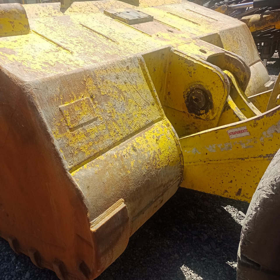 EPIROC ST1030 - Chargeuse sur pneus: photos 1 EPIROC ST1030 - Chargeuse sur pneus: photos 1