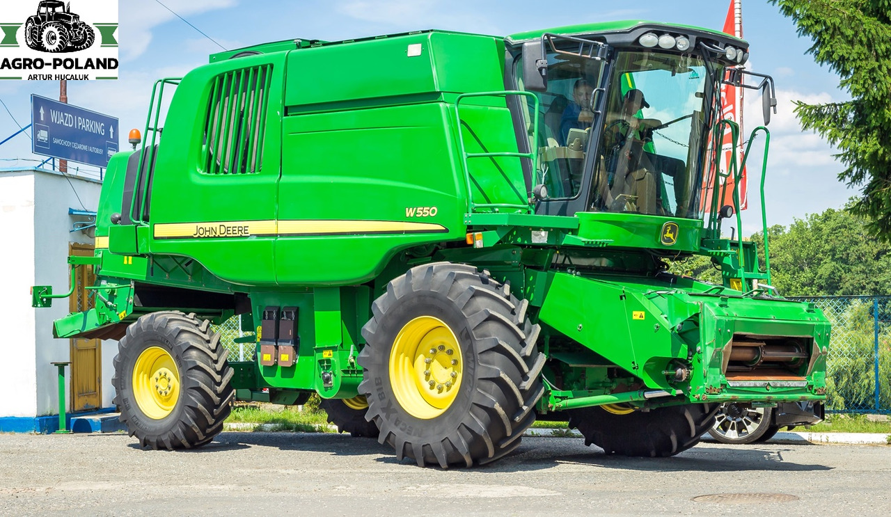 JOHN DEERE W 550 - 2981 h - 5,5 M - 2011 ROK - Moissonneuse-batteuse: photos 1 JOHN DEERE W 550 - 2981 h - 5,5 M - 2011 ROK - Moissonneuse-batteuse: photos 1