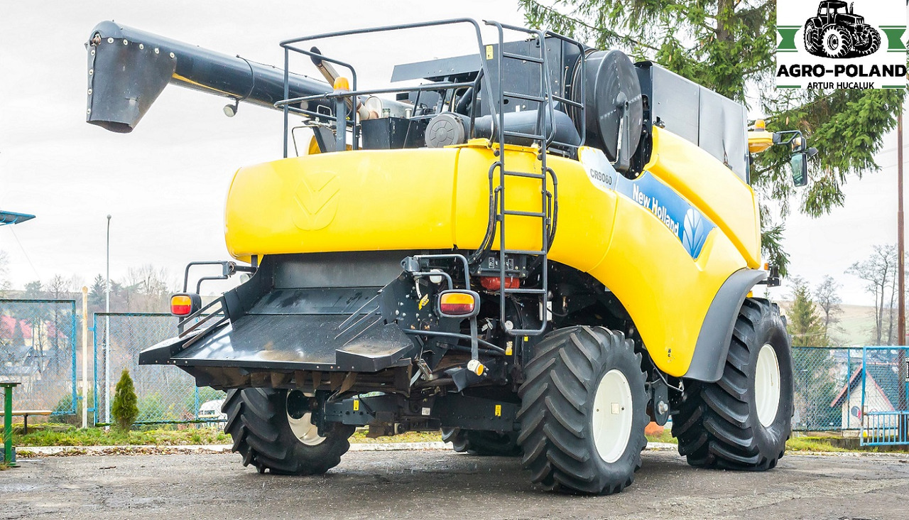 NEW HOLLAND CR 9060 - 2008 - 2554 h + HEDER 6,09 M - Moissonneuse-batteuse: photos 4 NEW HOLLAND CR 9060 - 2008 - 2554 h + HEDER 6,09 M - Moissonneuse-batteuse: photos 4