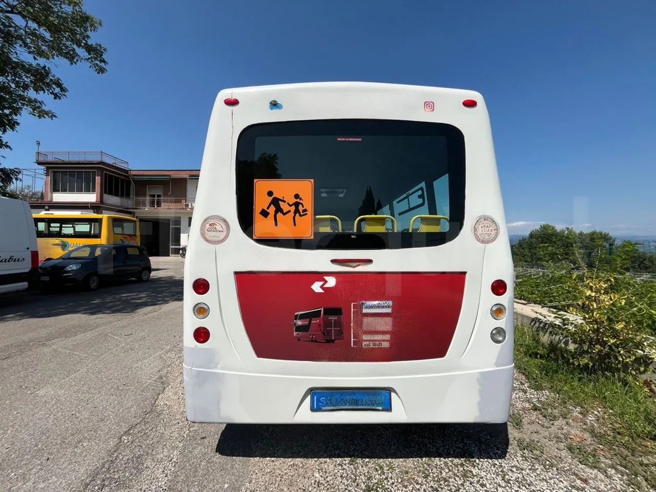 Isuzu P65 - Bus scolaire: photos 5 Isuzu P65 - Bus scolaire: photos 5