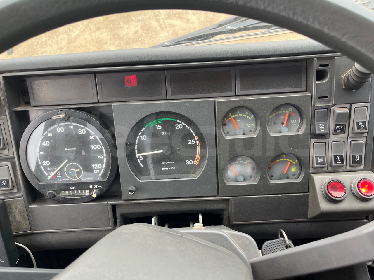 Iveco 380 - Autocar: photos 3 Iveco 380 - Autocar: photos 3