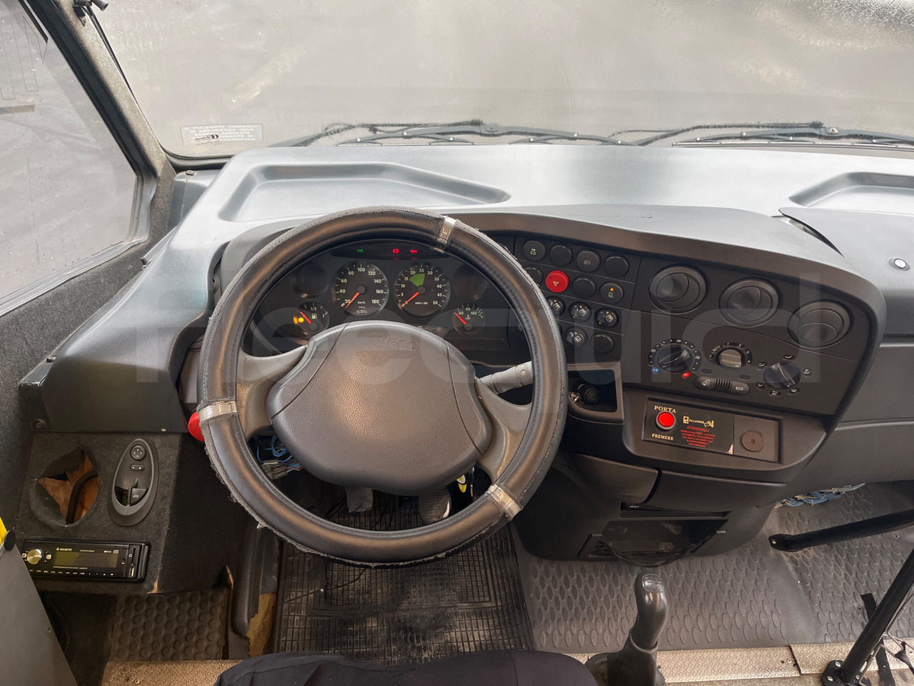 Bus scolaire Iveco Cacciamali: photos 19