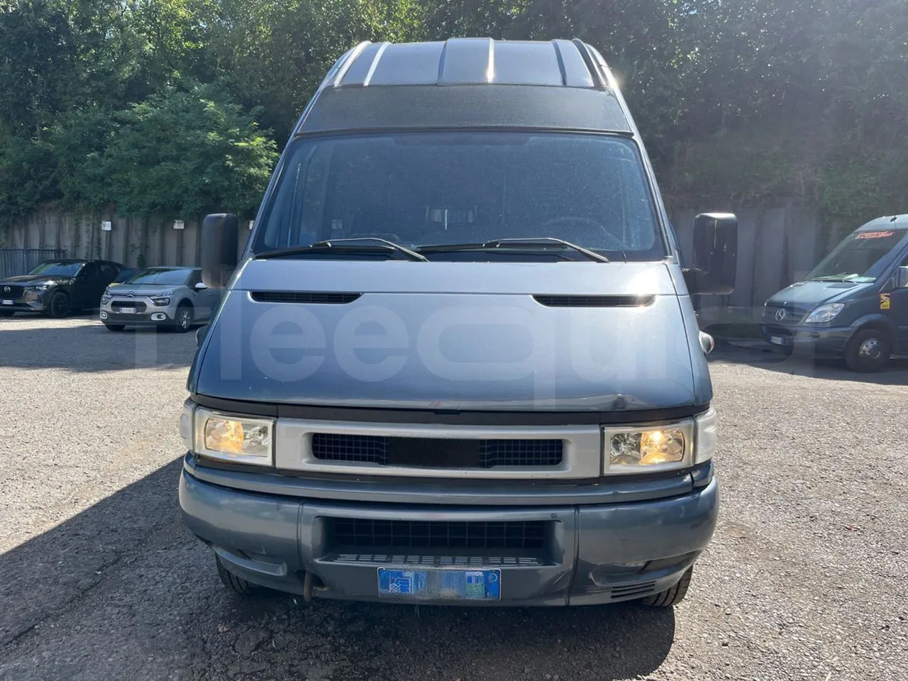 Iveco Daily - Bus interurbain: photos 2 Iveco Daily - Bus interurbain: photos 2