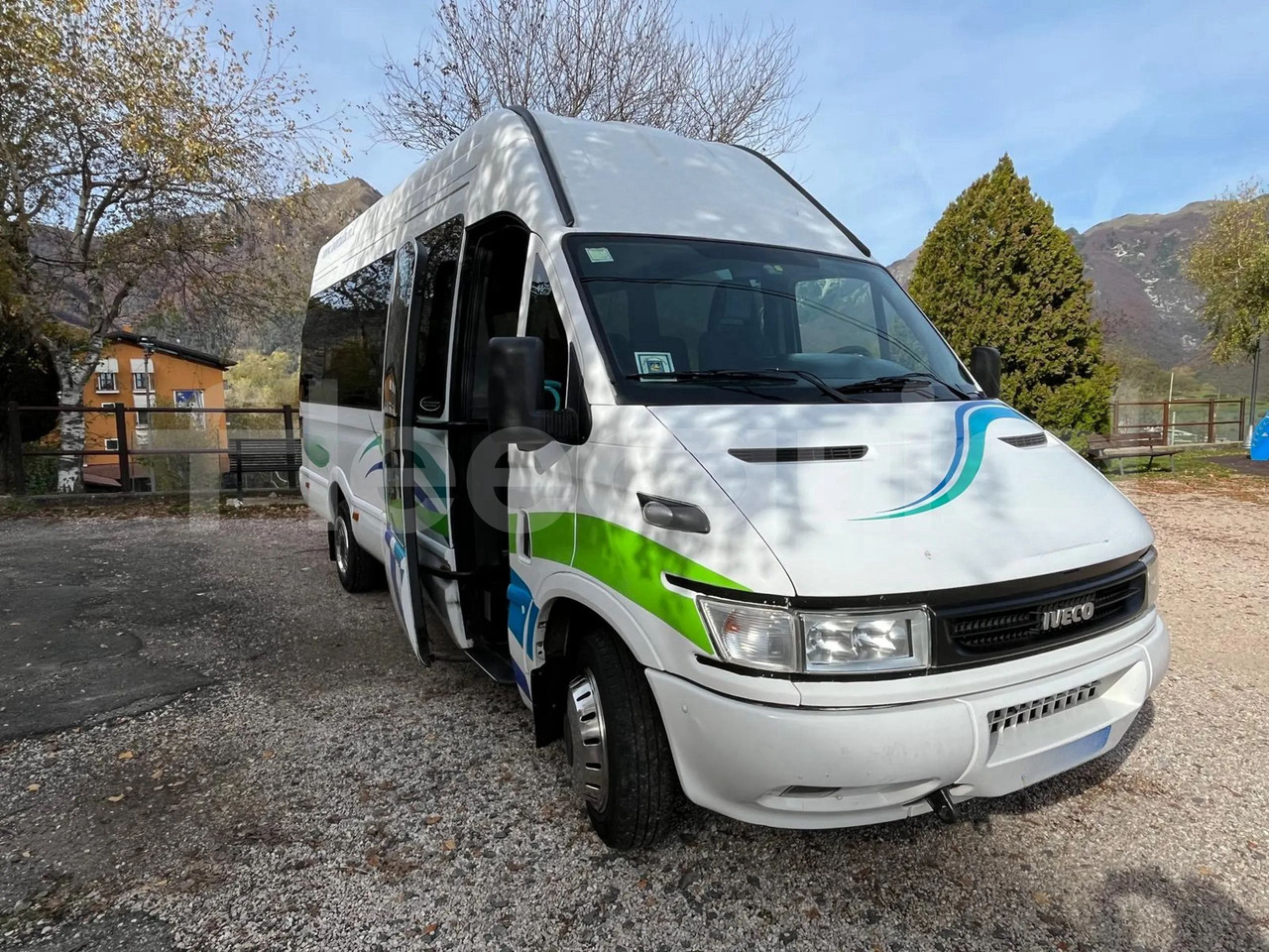 Iveco Daily - Minibus, Transport de personnes: photos 1 Iveco Daily - Minibus, Transport de personnes: photos 1
