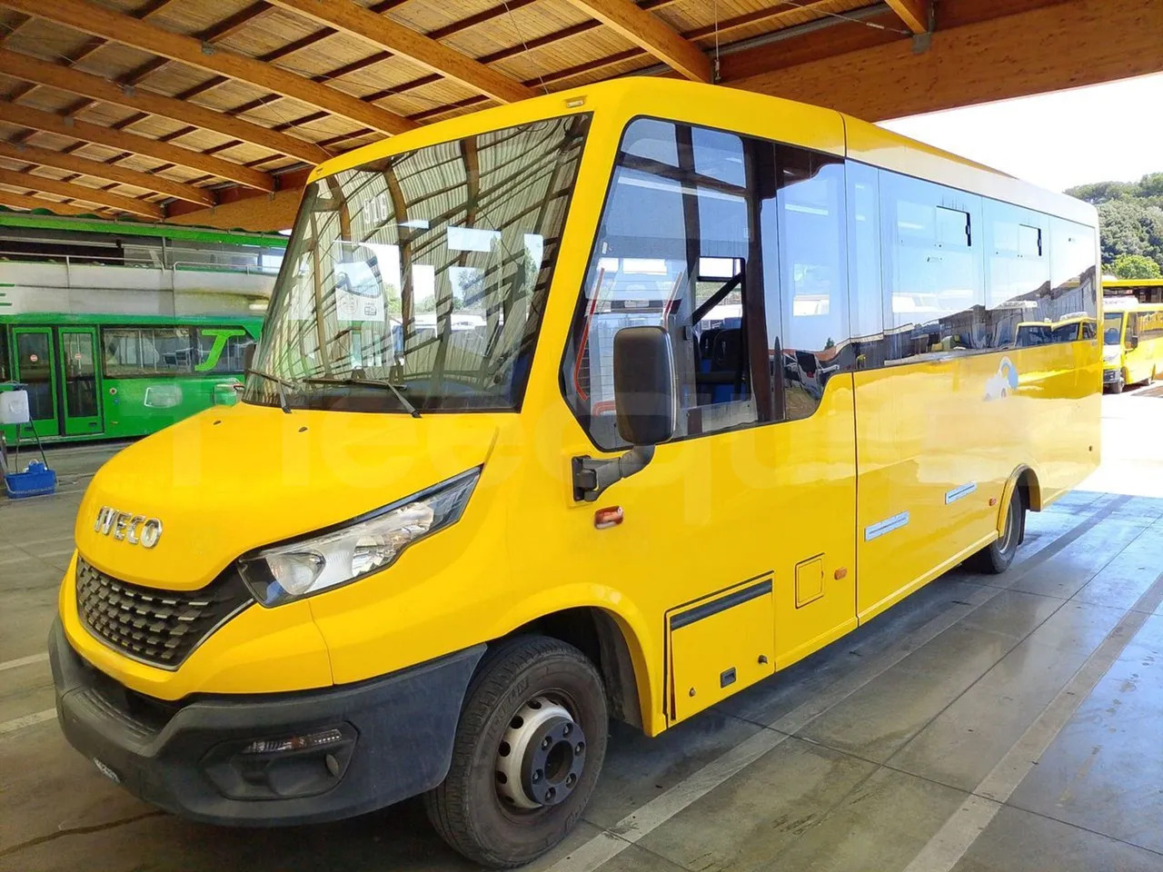 Iveco Indcar - Bus scolaire: photos 4 Iveco Indcar - Bus scolaire: photos 4