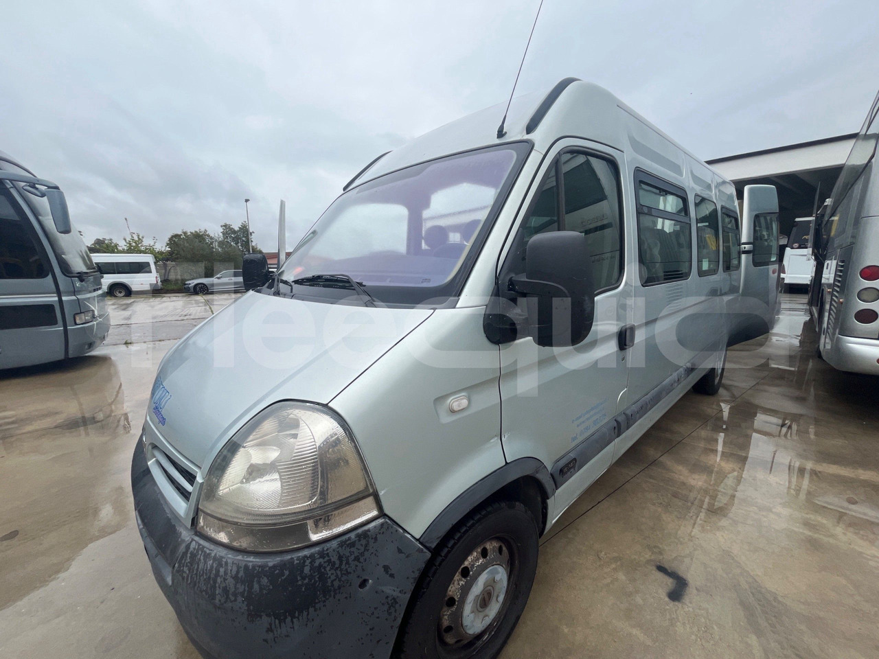 Nissan Interstar - Bus interurbain: photos 4 Nissan Interstar - Bus interurbain: photos 4