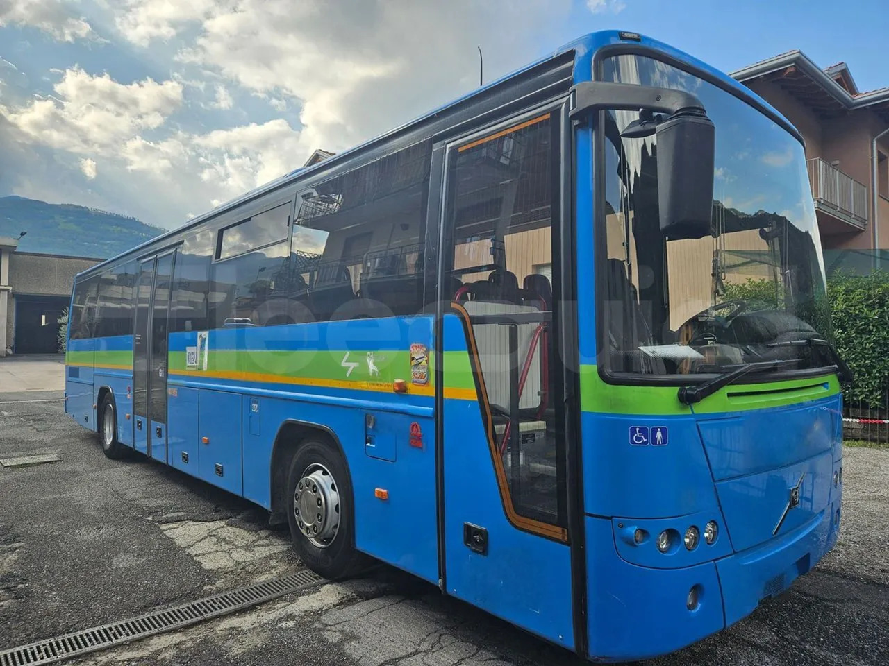 Volvo 8700B12B - Bus interurbain: photos 1 Volvo 8700B12B - Bus interurbain: photos 1