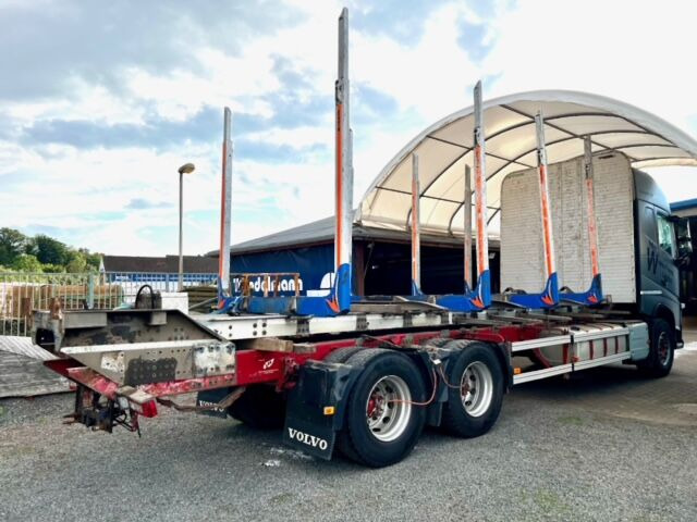 ALUCAR Holzaufbau mit Rungen - Matériel forestier: photos 1 ALUCAR Holzaufbau mit Rungen - Matériel forestier: photos 1