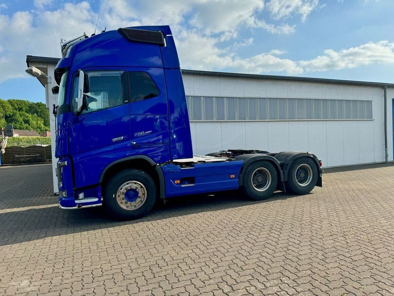 Tracteur routier Volvo FH-16-750 SZM 6x4 80 to Retarder TÜV 09.2026: photos 7 Tracteur routier Volvo FH-16-750 SZM 6x4 80 to Retarder TÜV 09.2026: photos 7