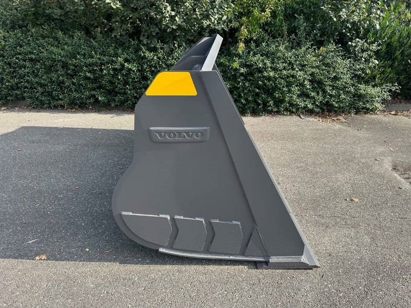 Godet pour chargeur pour Engins de chantier neuf Volvo L90H bucket: photos 6