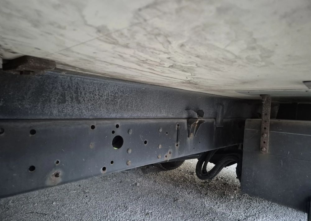 Chłodnia Mroźnia Izoterma 4.5m, 2012 rok, zasilanie stacjonarne, stan bdb! - Carrosserie frigorifique: photos 5 Chłodnia Mroźnia Izoterma 4.5m, 2012 rok, zasilanie stacjonarne, stan bdb! - Carrosserie frigorifique: photos 5