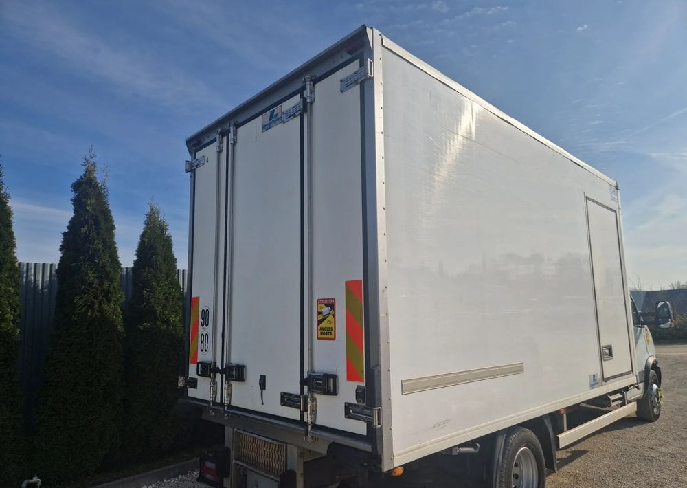 Chłodnia Mroźnia kontener 4.5m , 2 komory, dodatkowe zasilanie, boczne drzwi - Carrosserie frigorifique: photos 5 Chłodnia Mroźnia kontener 4.5m , 2 komory, dodatkowe zasilanie, boczne drzwi - Carrosserie frigorifique: photos 5