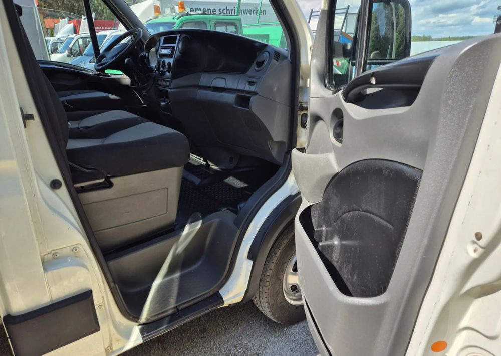 Iveco 35C15 3.0 150KM Wywrotka - Utilitaire benne: photos 5 Iveco 35C15 3.0 150KM Wywrotka - Utilitaire benne: photos 5