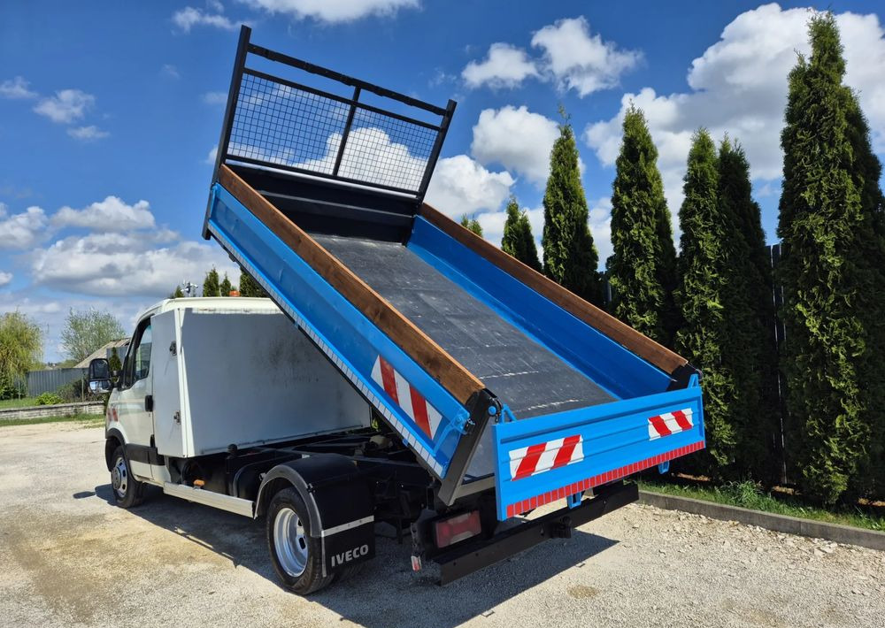 Iveco 35C15 3.0 150KM Wywrotka - Utilitaire benne: photos 3 Iveco 35C15 3.0 150KM Wywrotka - Utilitaire benne: photos 3