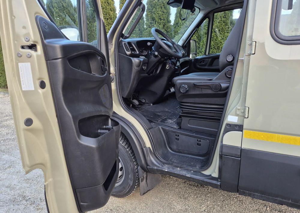 Iveco 70C17 3.0 170KM/Brygadówka / - Utilitaire benne: photos 5 Iveco 70C17 3.0 170KM/Brygadówka / - Utilitaire benne: photos 5