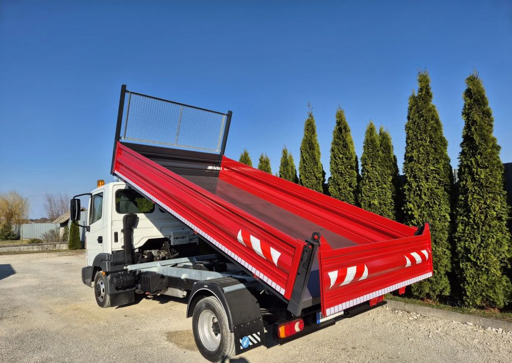 Nissan Atleon 56.13 3.0 130KM - Utilitaire benne: photos 3 Nissan Atleon 56.13 3.0 130KM - Utilitaire benne: photos 3