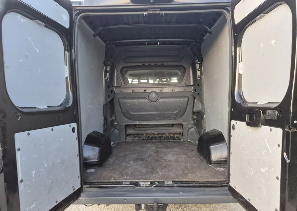 Peugeot Boxer 2.2 130KM Dubel kabina - Fourgon utilitaire: photos 4 Peugeot Boxer 2.2 130KM Dubel kabina - Fourgon utilitaire: photos 4