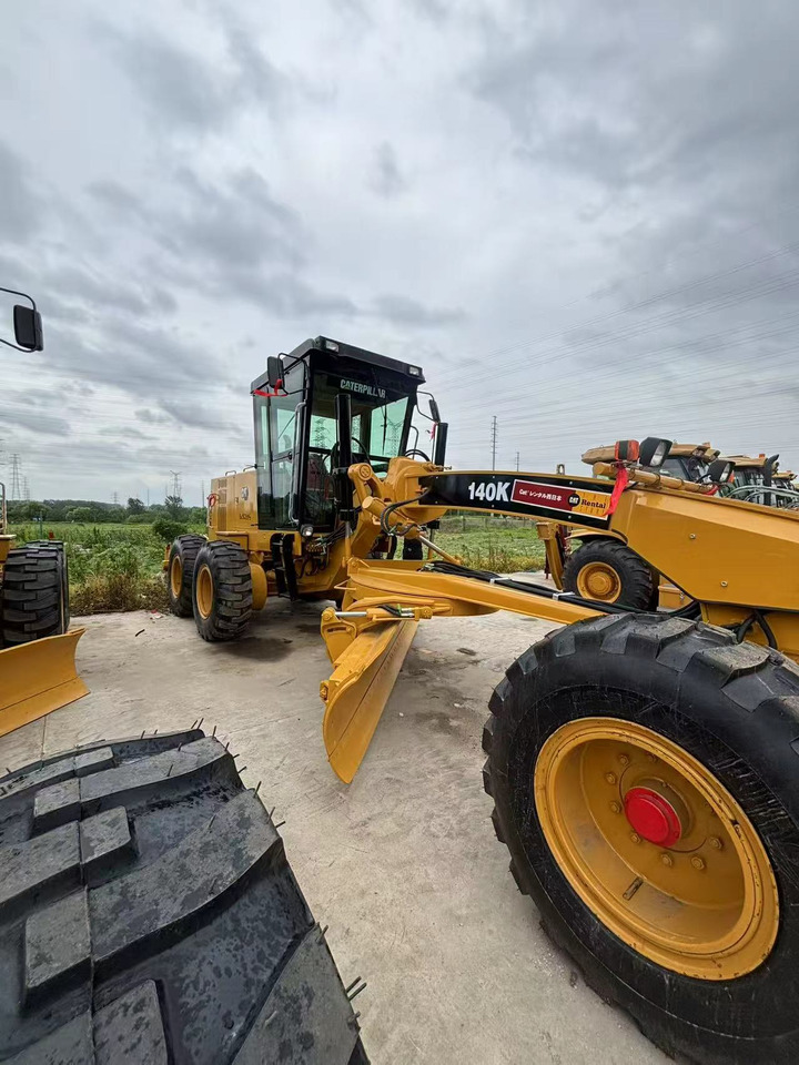 CATERPILLAR 140K - Niveleuse: photos 5 CATERPILLAR 140K - Niveleuse: photos 5