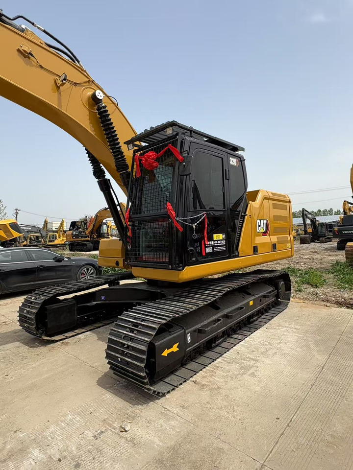 CATERPILLAR 320GC - Pelle sur chenille: photos 2 CATERPILLAR 320GC - Pelle sur chenille: photos 2