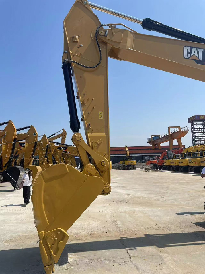 CATERPILLAR 330GC - Pelle sur chenille: photos 3 CATERPILLAR 330GC - Pelle sur chenille: photos 3