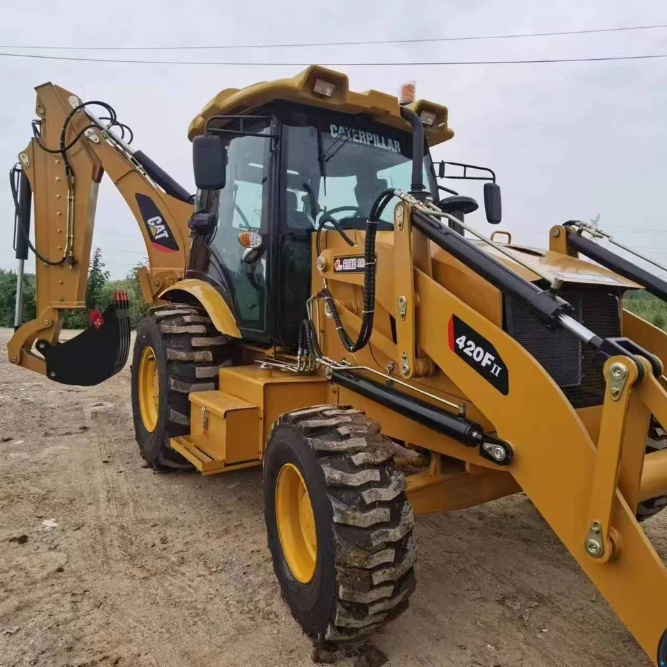 CATERPILLAR 420F - Tractopelle: photos 2 CATERPILLAR 420F - Tractopelle: photos 2