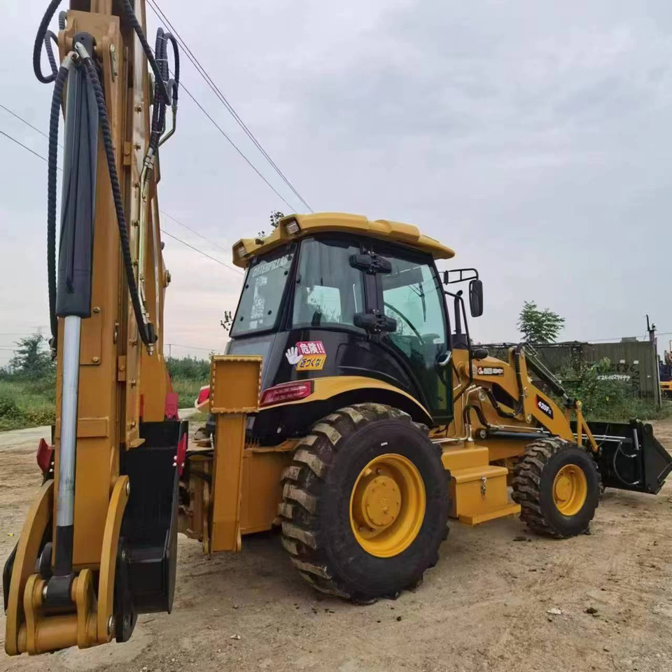 CATERPILLAR 420F - Tractopelle: photos 5 CATERPILLAR 420F - Tractopelle: photos 5