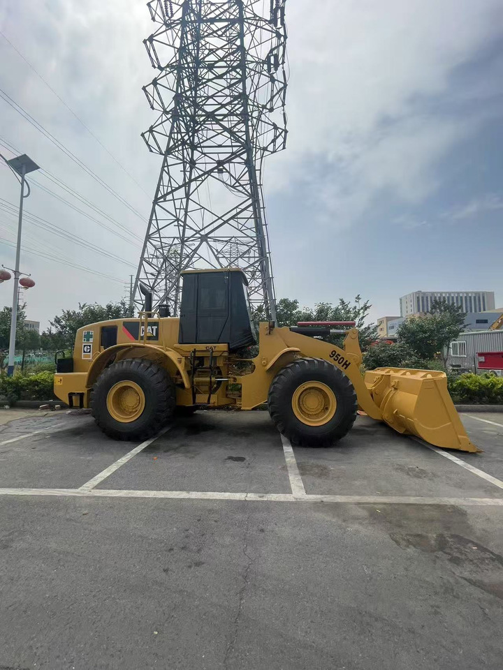 CATERPILLAR 950H - Chargeuse sur pneus: photos 2 CATERPILLAR 950H - Chargeuse sur pneus: photos 2