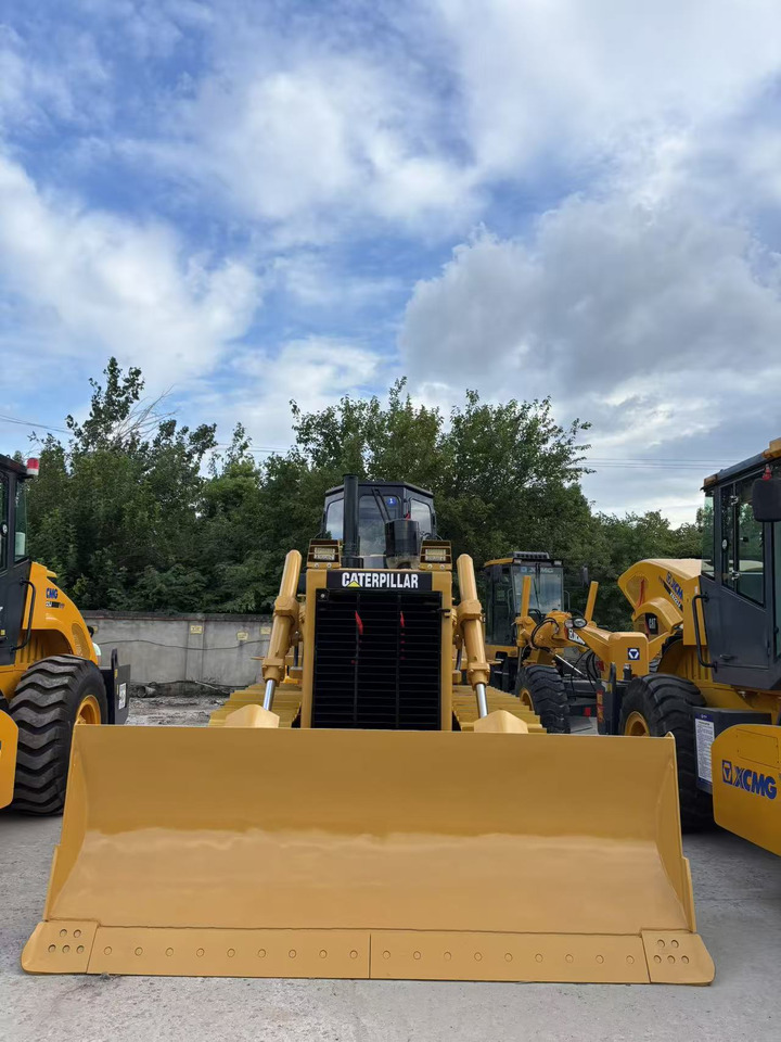 CATERPILLAR D6G - Bulldozer: photos 2 CATERPILLAR D6G - Bulldozer: photos 2