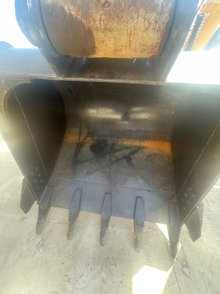 HITACHI ZX350 crawler excavator low hours excellent condition original - Pelle sur chenille: photos 4 HITACHI ZX350 crawler excavator low hours excellent condition original - Pelle sur chenille: photos 4