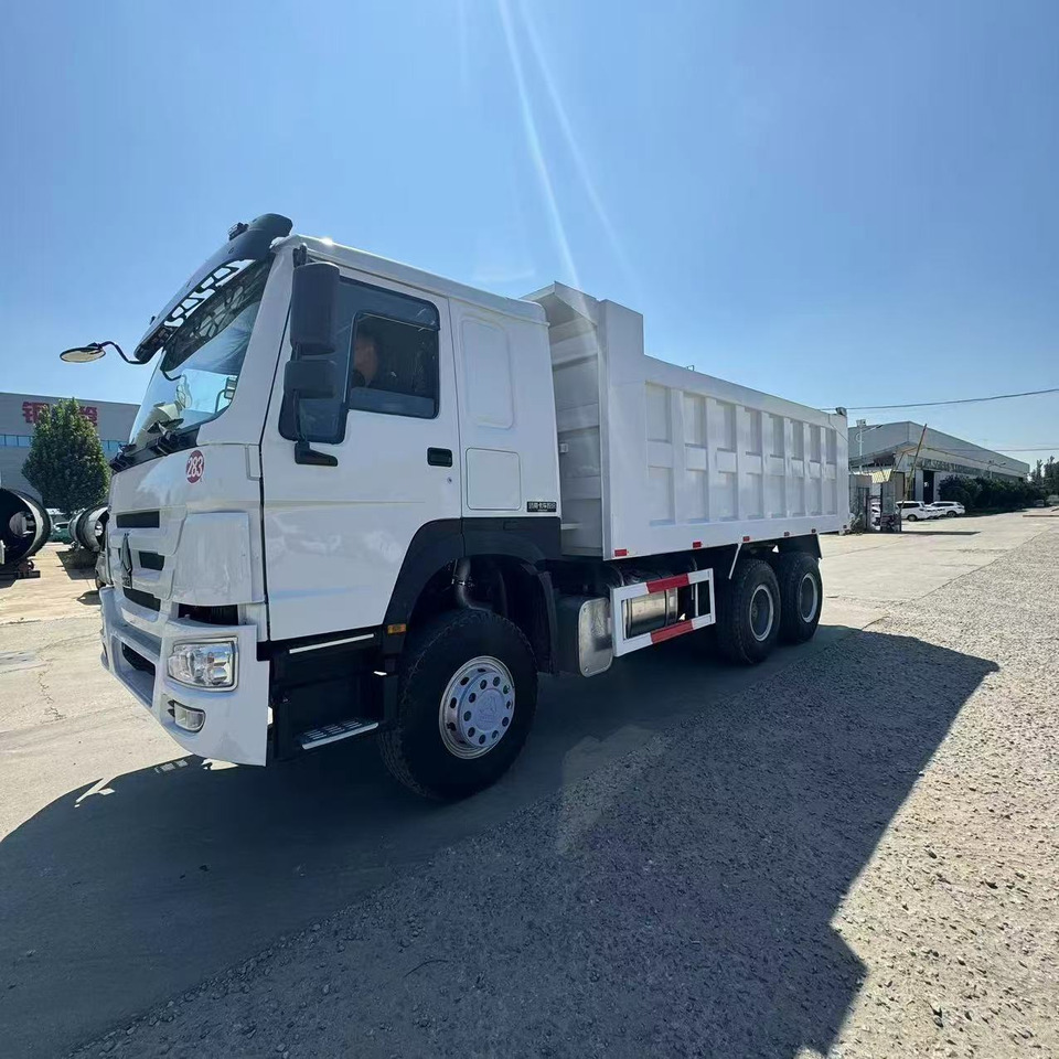 SINOTRUK howo 371 6x4 dump truck SINOTRUK hot sale Customizable - Camion benne: photos 1 SINOTRUK howo 371 6x4 dump truck SINOTRUK hot sale Customizable - Camion benne: photos 1